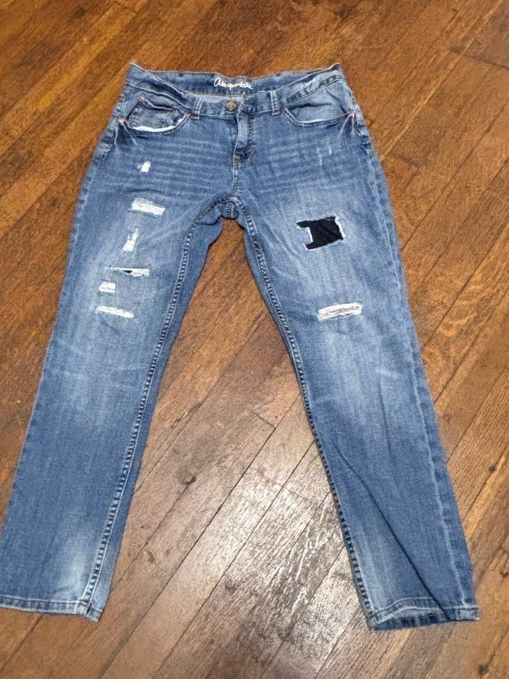 Aeropostale Kylie Boyfriend Jeans Women’s Size 10 Distressed Denim